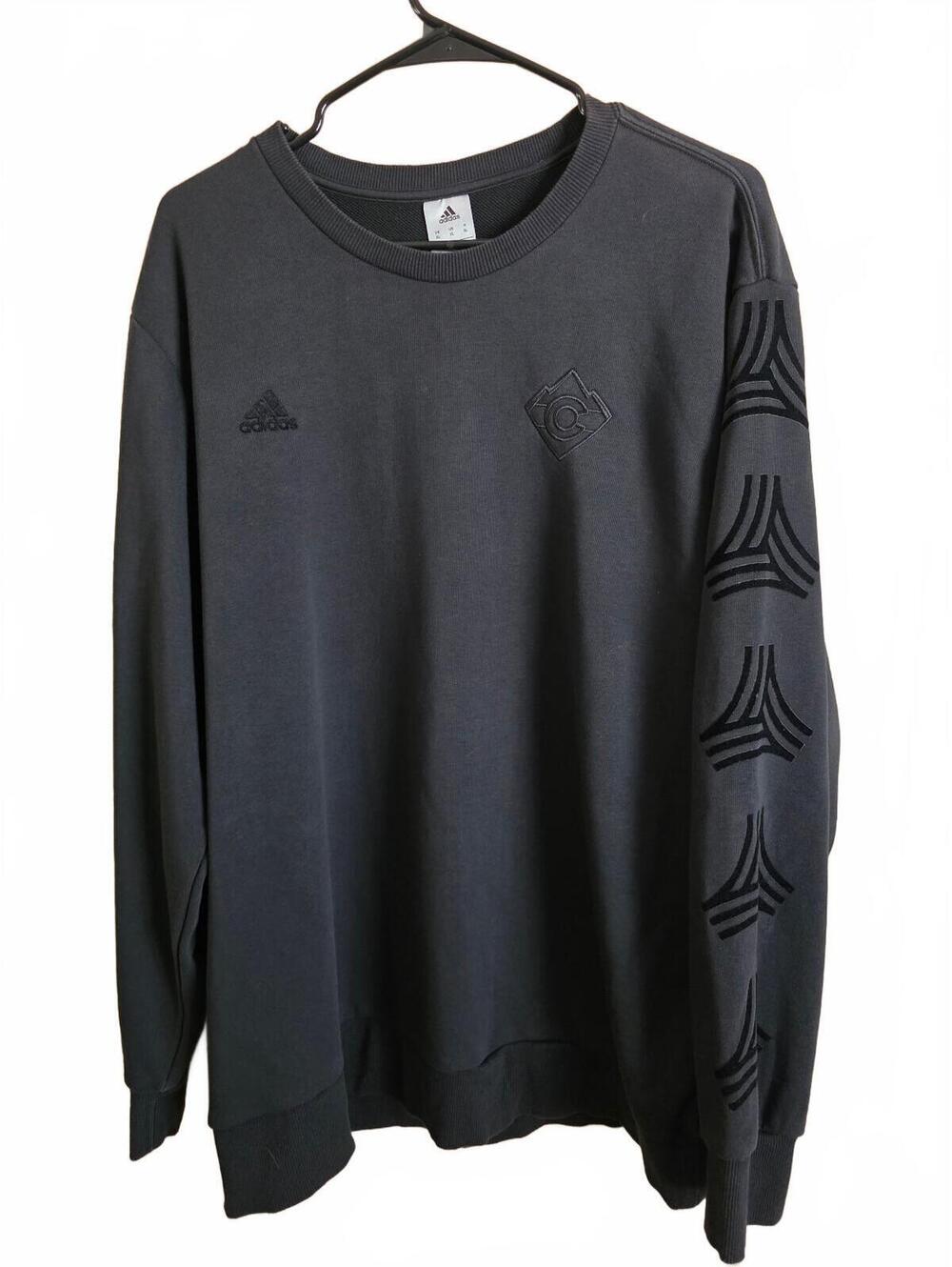 Adidas Tango Black Crewneck Sweatshirt XL with Sleeve Design and Colorado Logo